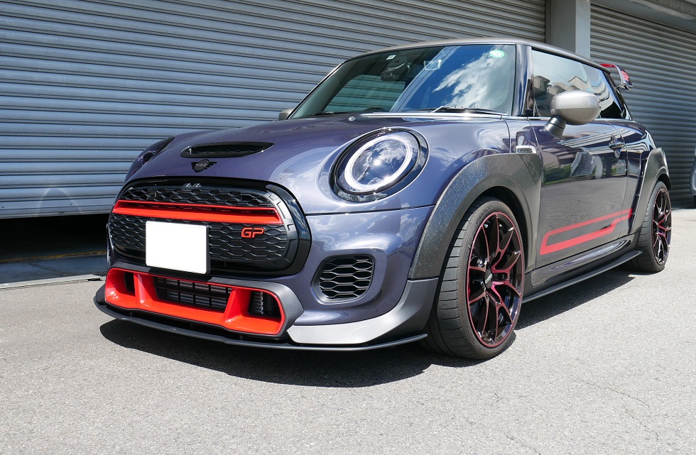 名古屋店 B・A・N さん】スパルタンで完成度の高いF56 MINI GPを