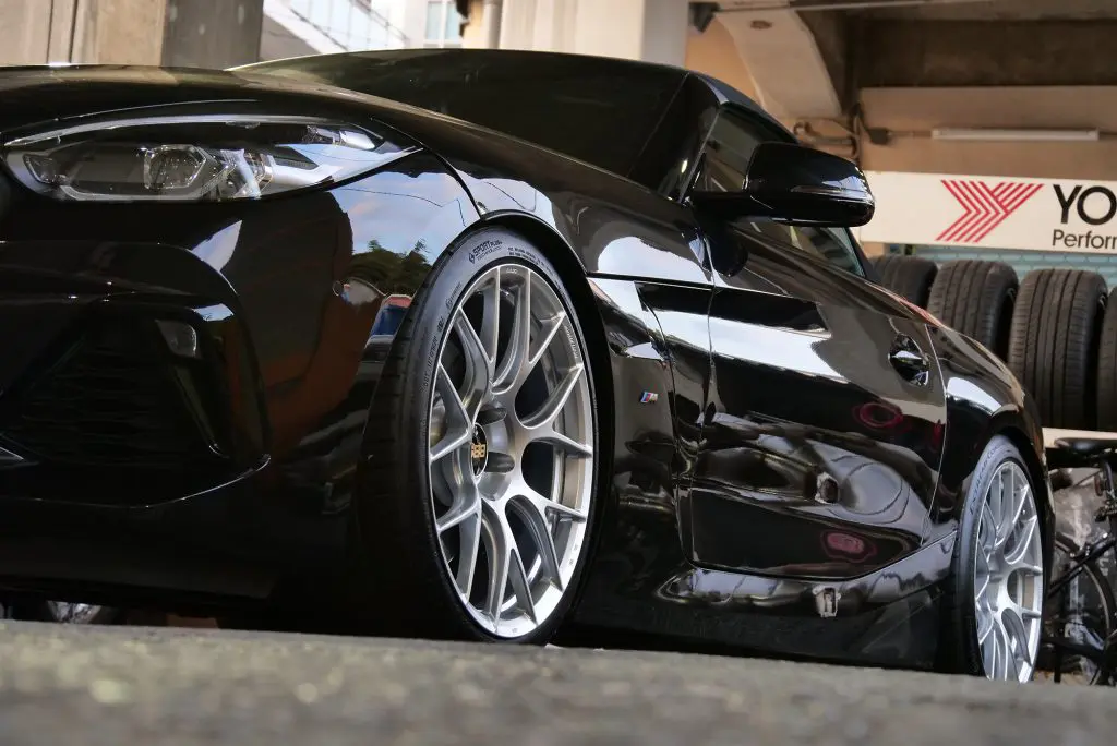 首を長くして待っても価値ある1本。BMW Z4に BBS RE-V7をセットしま