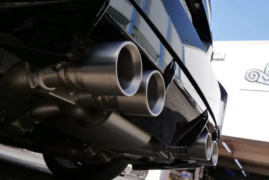 冬空に響く、至高のエキゾーストサウンド♪G87 M2 × REMUSでGo