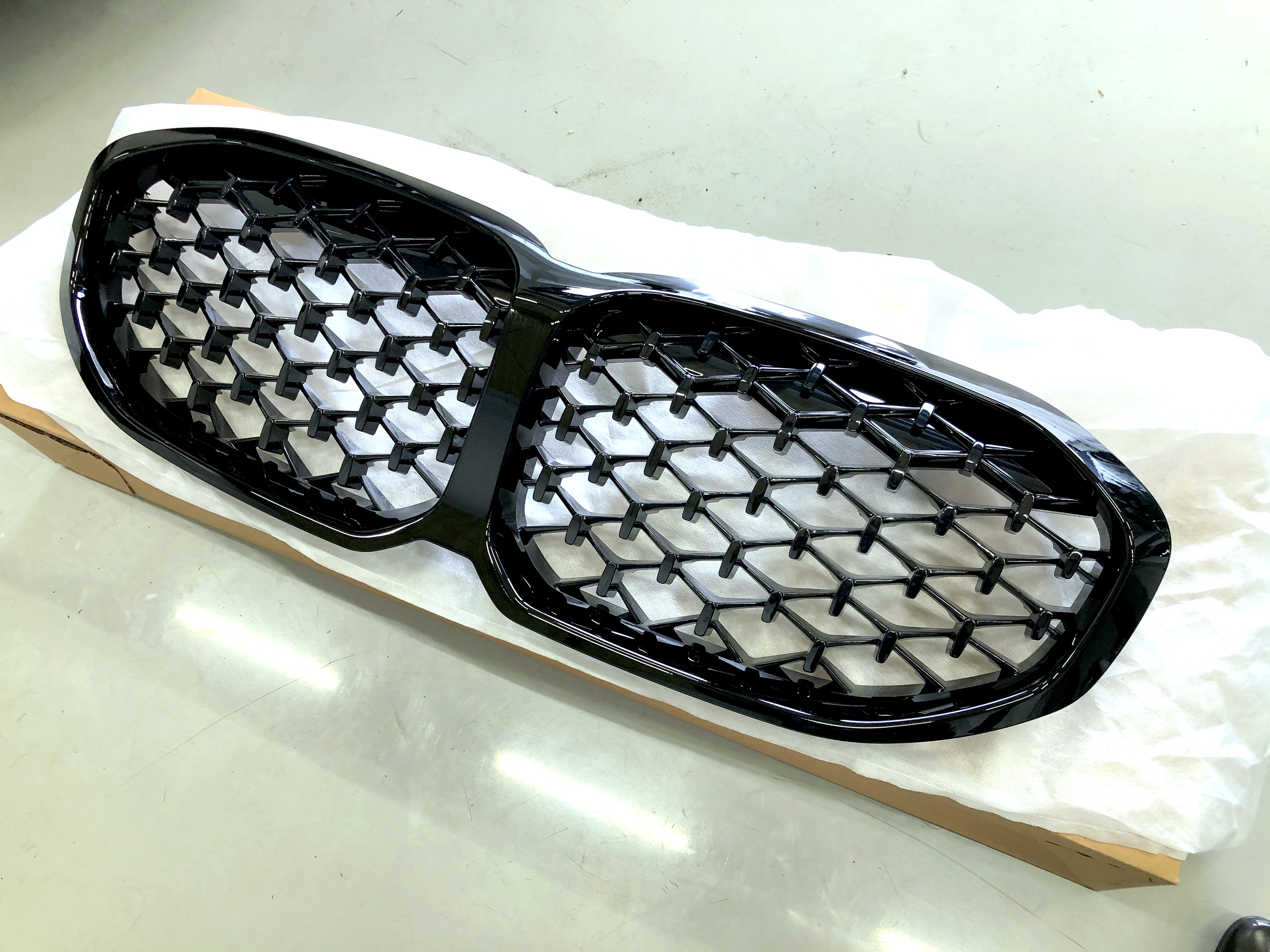 早い方優先！】BMW純正品 フロントグリルメッキ