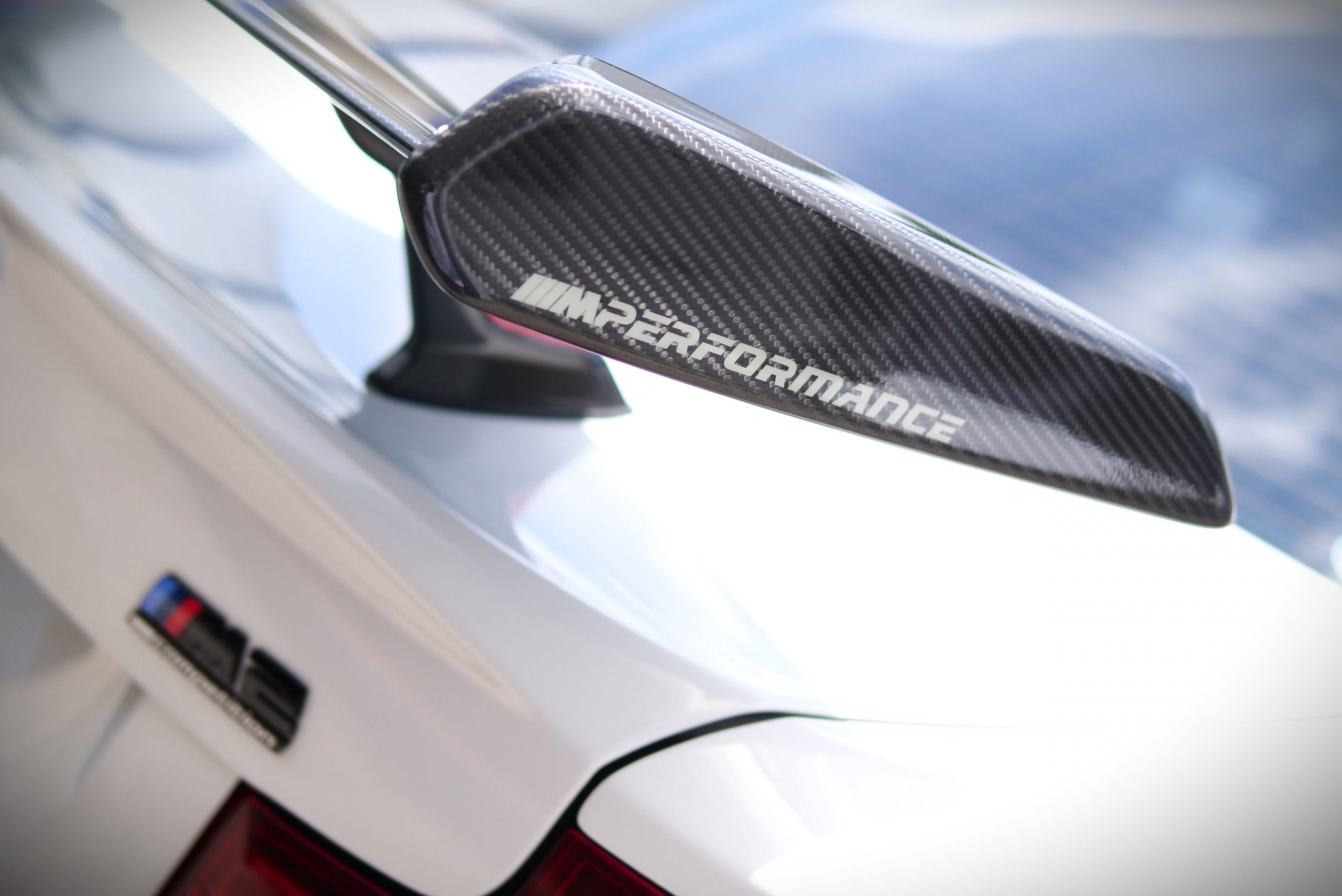 BMW F87M2Competition！ M PERFORMANCE PARTSの Carbon Rear Wing