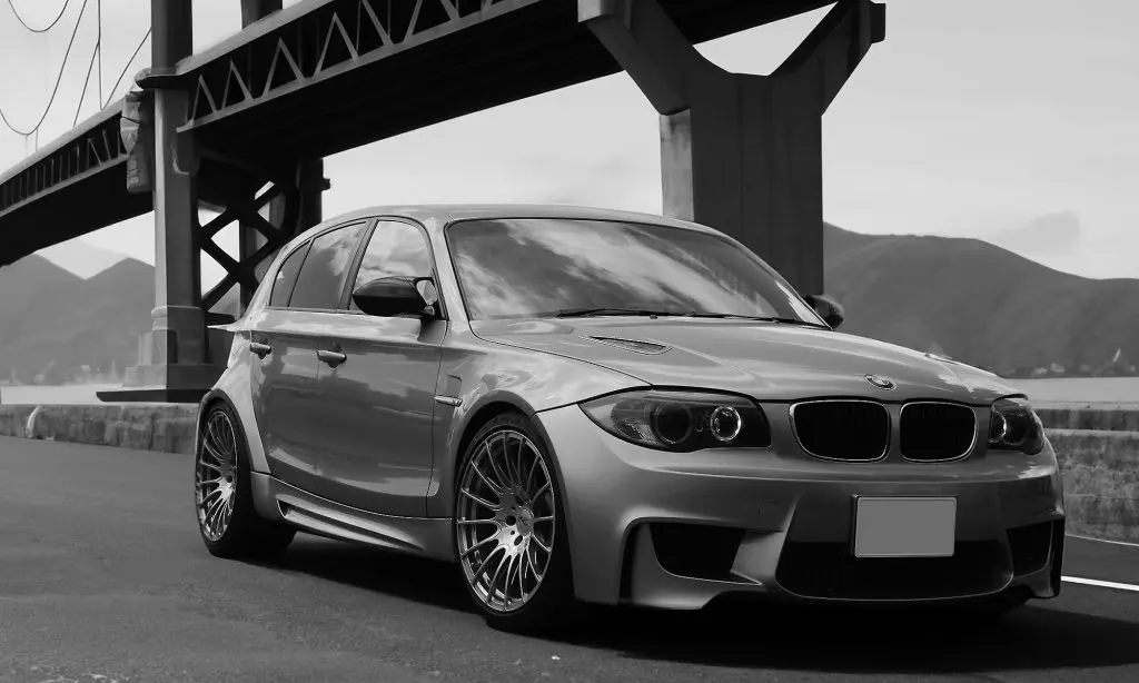 締め切りまであと1週間となりました。BMWのカッコいい写真を送って賞品