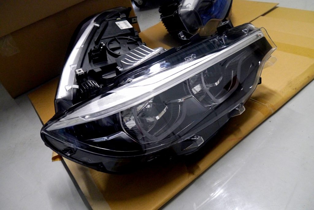 スタディ BMW  TUNING Studie BMW F82M4 Lci headlight Assy