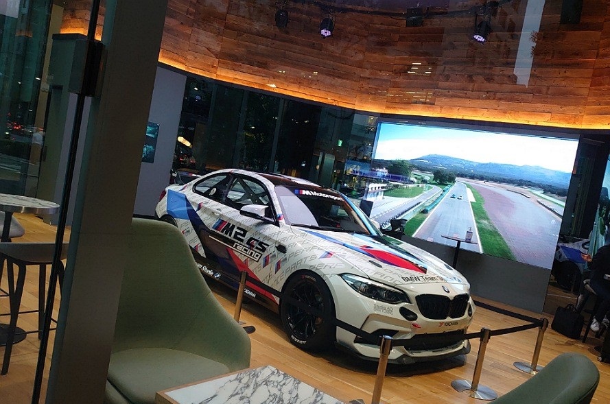 BMWM2CSR