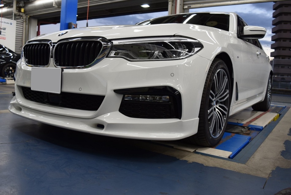 15672円 59％以上節約 フロントバンパースポイラーリップ BMW G30 M Tech Sport Performance カーボンファイバールック 520i 車用下部ボディキット スプリッターブレードと互換性あり Color : Carbon Fiber Look