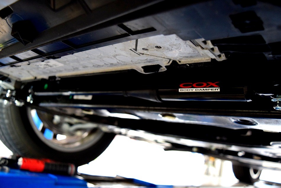 COX BODYDAMPER G01X3フロント側