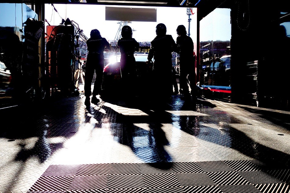SUPERGT MOTEGI予選Q1へ