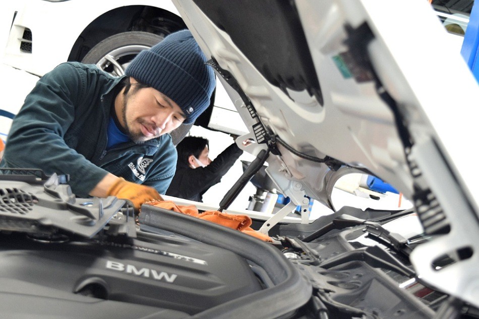 車高調整式サスペンション取付中