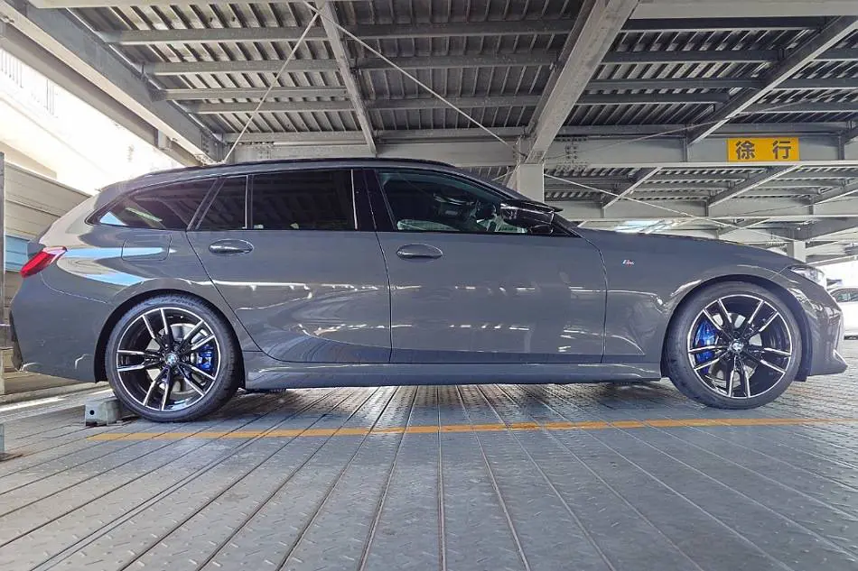 AC SCHNITZER ATIWE ステアリング 〖高橋〗 AC SCHNITZER ATIWE ステアリング 〖高橋様専用〗 - メルカリ
