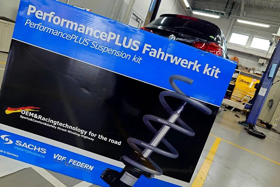 BMW 1シリーズ118令和6年6月登録のサスペンションキット❕走行1800キロ BILSTEIN 〔国内正規品〕BILSTEIN EVO S車高調整式