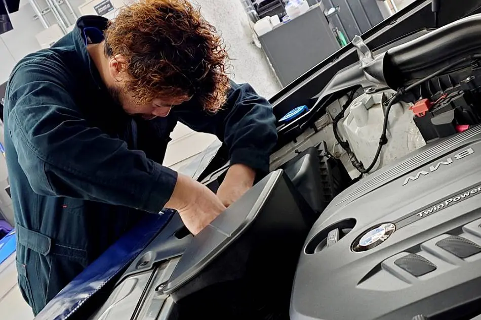 BMWのフィルタは定期的な交換がおすすめ♪車内もエンジンもキレイな