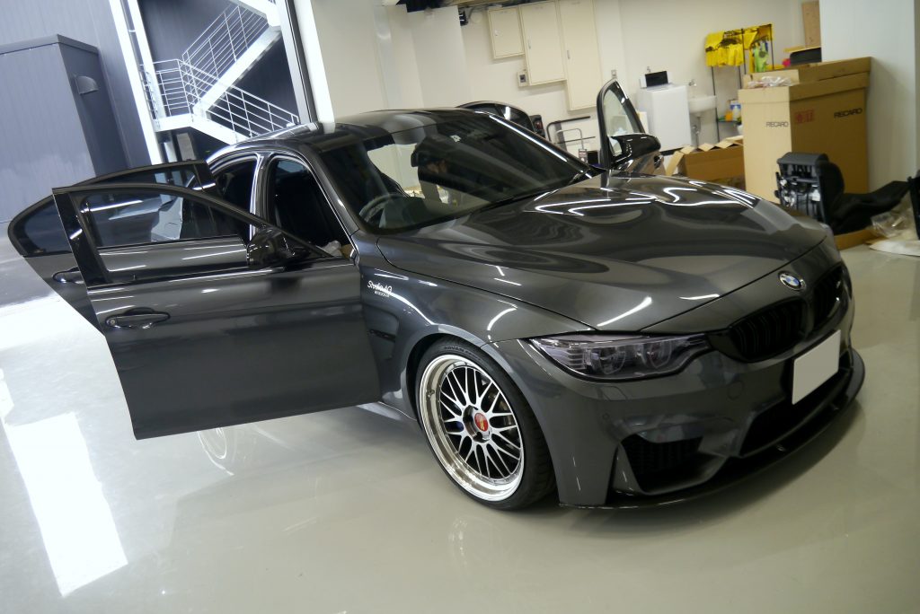 スタディ BMW  BMW RECARO BMW F82M4 RECARO