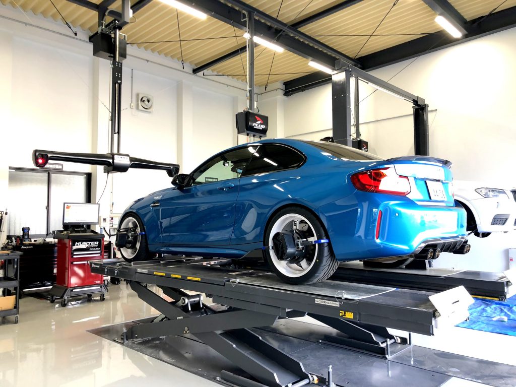 スタディ BMW BMW  Studie  Salon de Studie AG +FUKUOKA- BMW M2 ADVAN GT ADVAN NEOVA 01