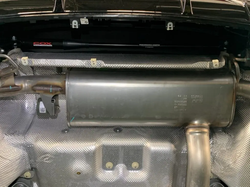 BMW G20 LCIにCOXボディダンパーでさらなる駆け抜ける喜びを