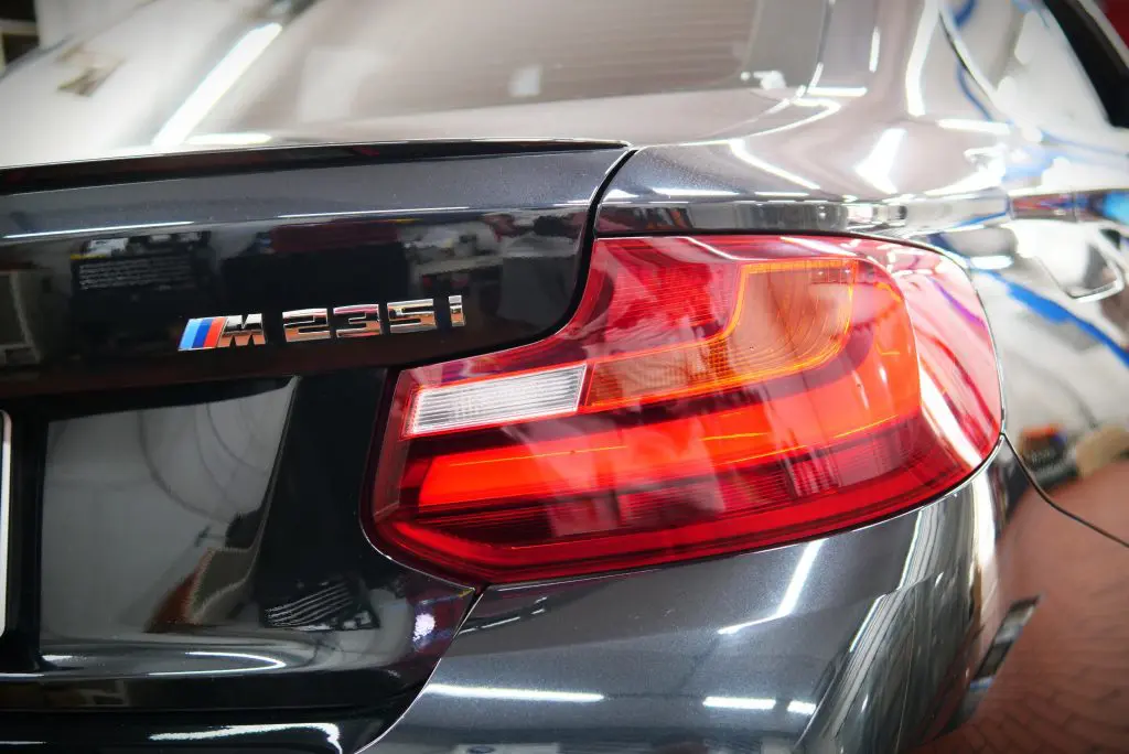 人気メニュー！BMW F22/M235iをLciテールでリフレッシュ！ | Studie