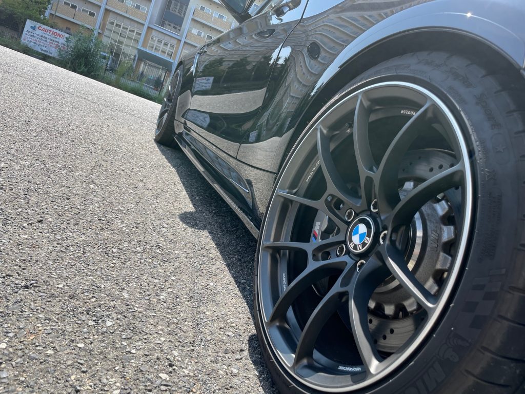 F87LCI M2 Competitionへ 3D Design サイドスカートも装着です!