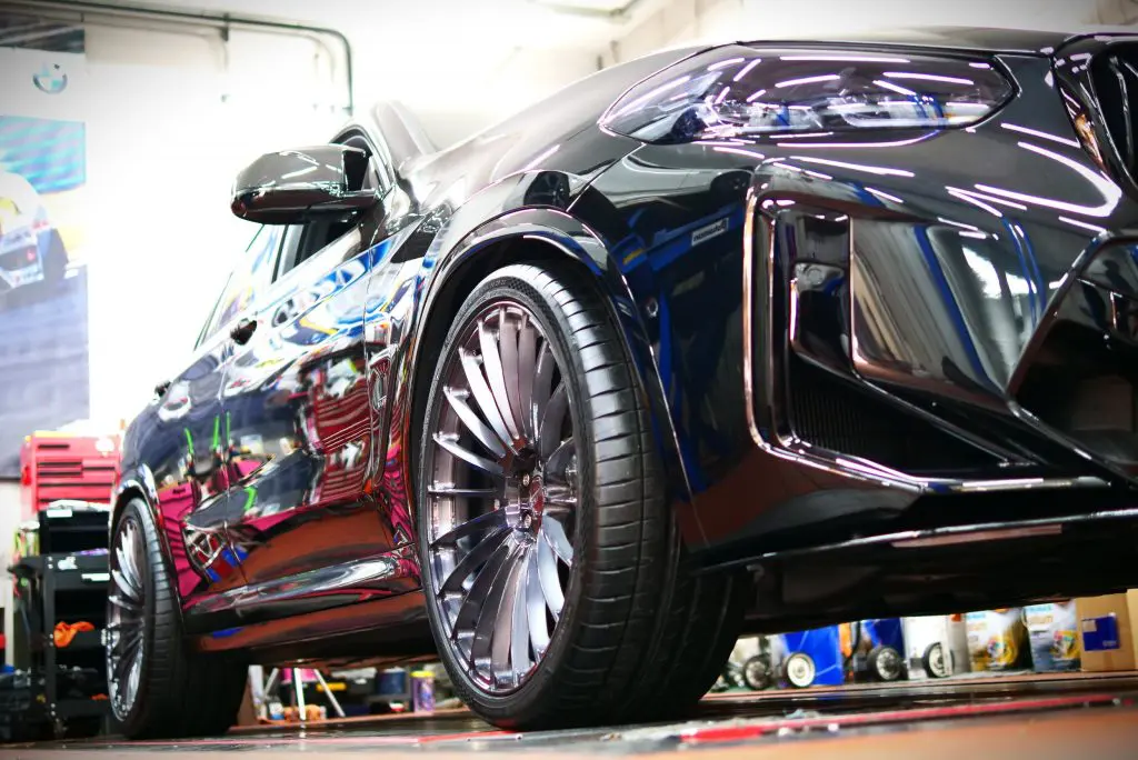 BMW F98X4MにBC FORGED 「RZ20」＆MICHELIN PS4Sをインストール
