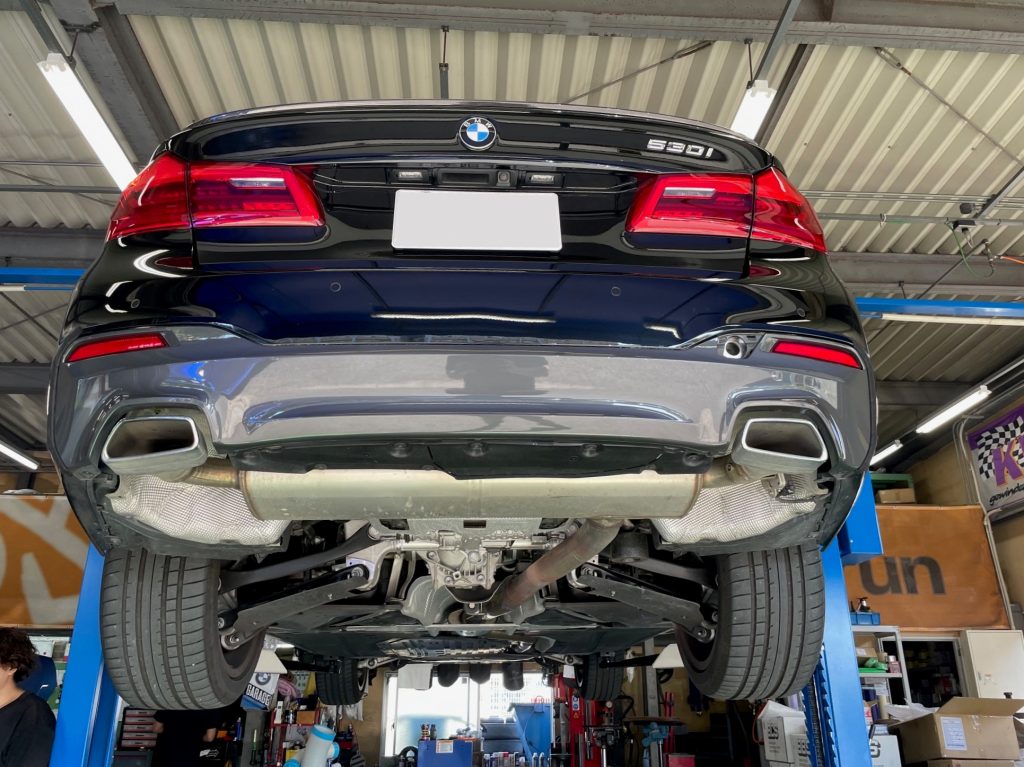 BMW G30 530iと3D Designマフラー&ディフューザー!