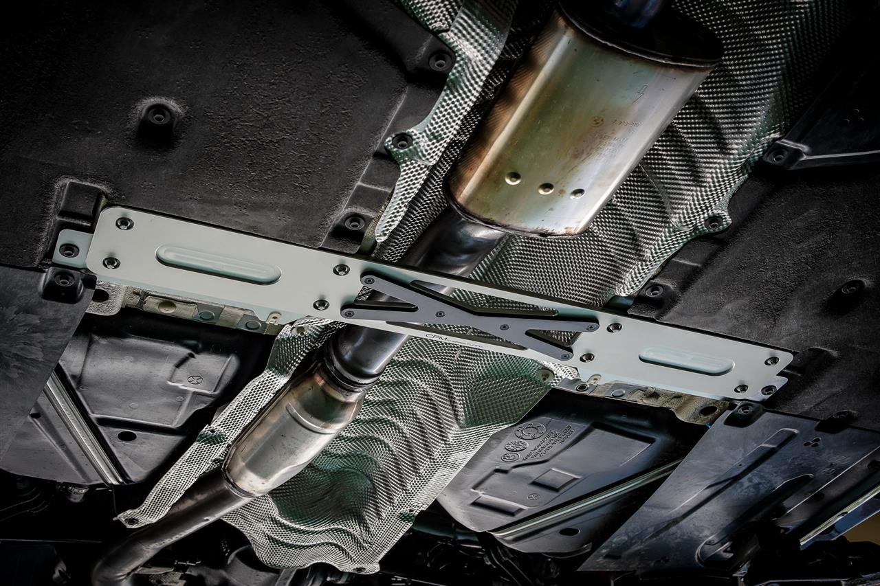 BMW新3シリーズをCPM LowerReinforcement for G20で剛性アップ