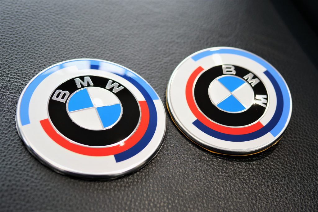 73％以上節約 BMW フロントエンブレム 82Φ純正No.7 solines.ec