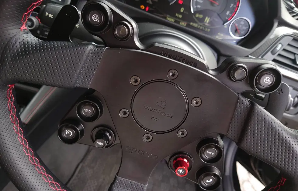 レディース 福袋 (セール) -ファッション通販 まるでレーシングカー！JQステアリングシステムをBMW M3（F80 パーツ