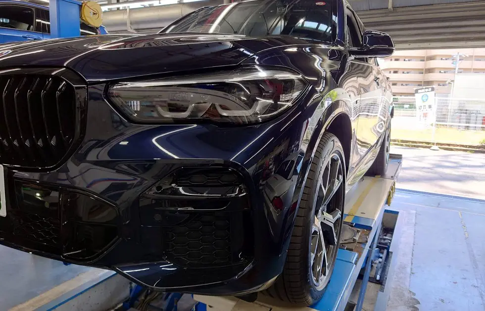 BMW X5にフロント＆リアスポイラーを装着！3DDesign＆BMW純正のコンビ