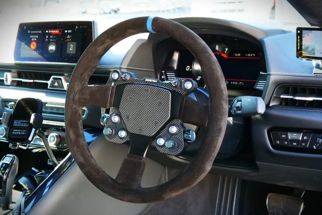BMWやMINIにもOK！【ZESTEK Racing Steering HUB】をGR SUPRAにっ
