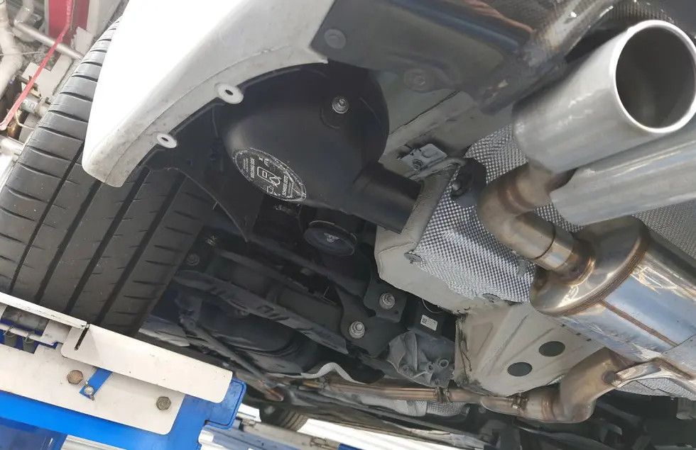 迫力のEXサウンドで人気のパンテーラ レオアクティブサウンドをBMW 3