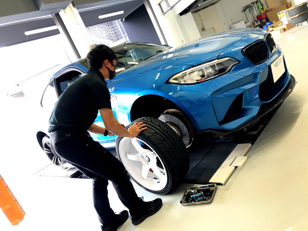 スタディ BMW BMW  Studie  Salon de Studie AG +FUKUOKA- BMW M2 ADVAN GT ADVAN NEOVA 01