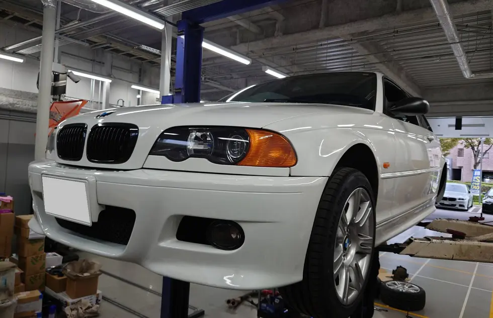 デフマウントブッシュ交換で走りもシャっきりっ！な、BMW E46/3