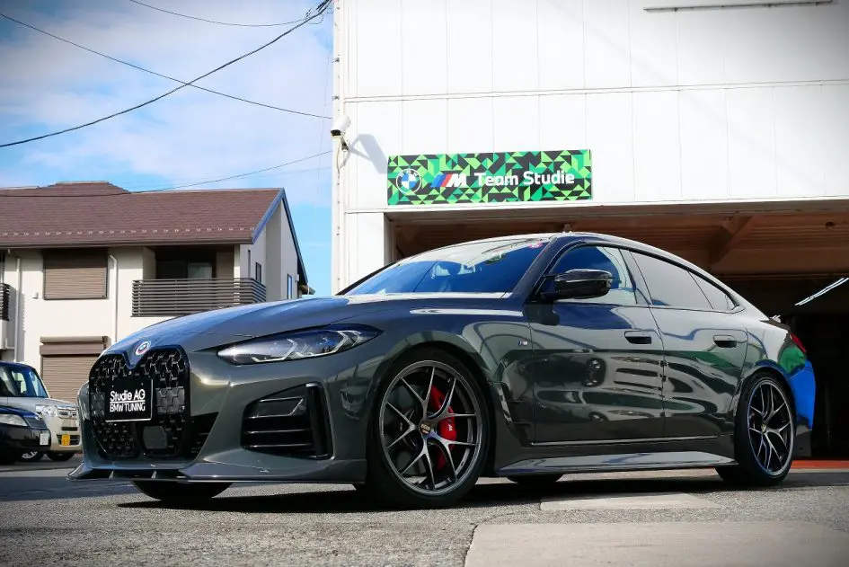 東京店 Iさん】BMW 4シリーズG26/M440ixを王道ブランドで