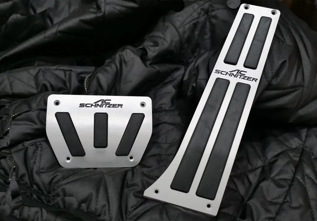 フォトコン2025 賞品】アルミ削り出しの存在感。AC SCHNITZER ATペダル
