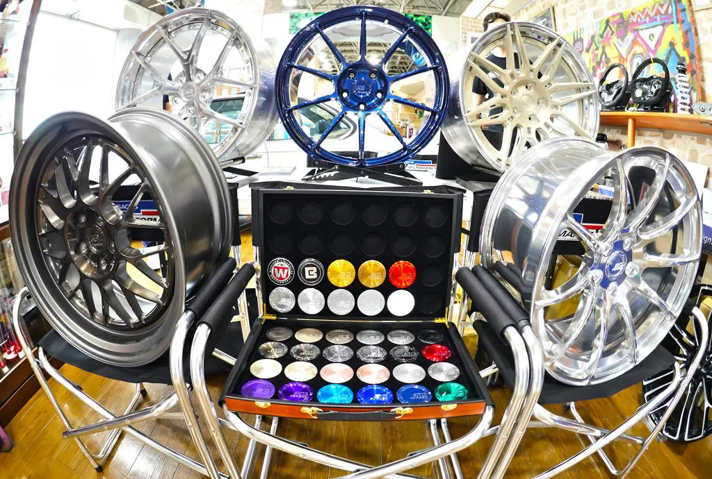 BMW 栄光の軌跡 ダイヤモンド社 BC-Forged-Wheel00-1024x690.jpg