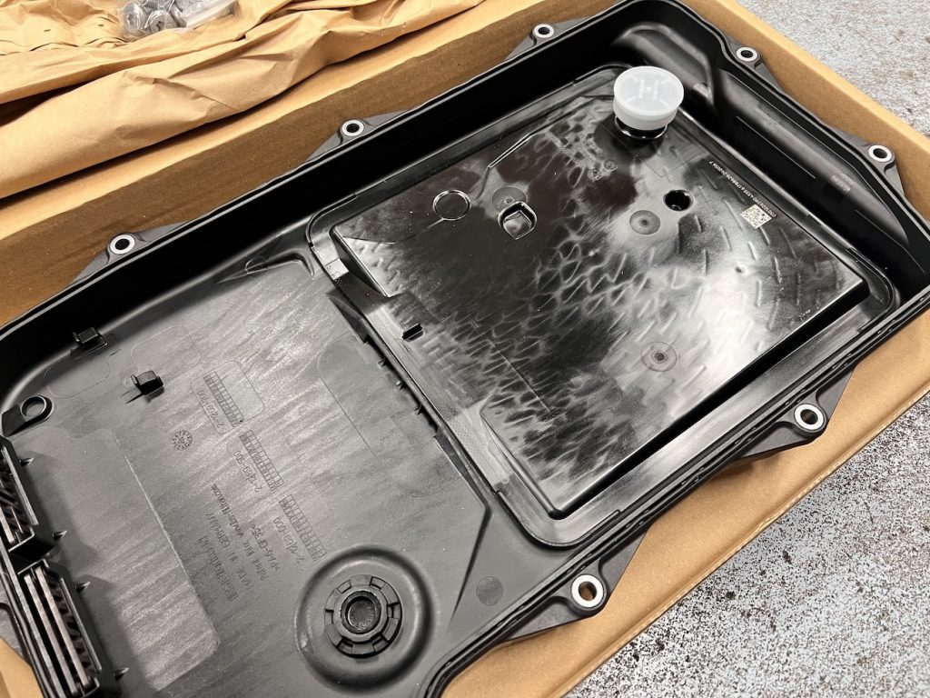 BMW_Studie_AG_YOKOHAMA_8series_maintenance_IMG_9596.jpeg