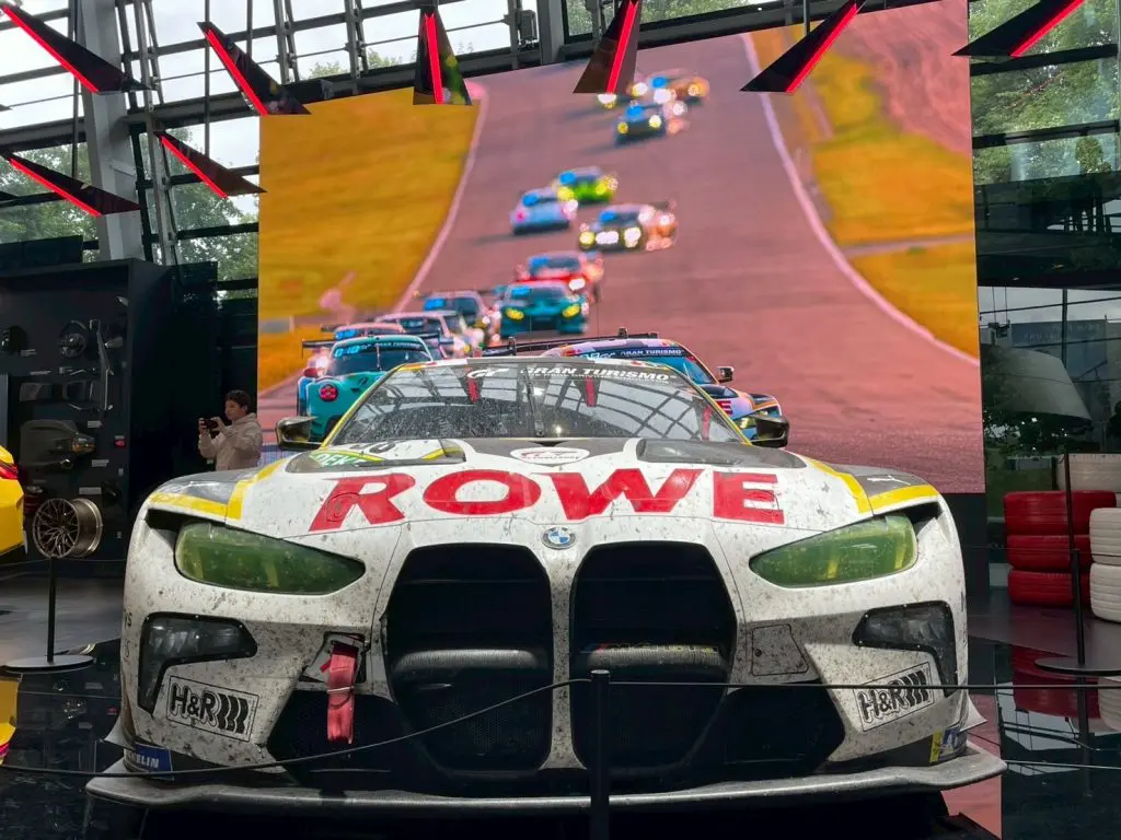 ROWE RACING BMW M4 GT3 EVO 98号車がカッコ良すぎた♪ | Studie