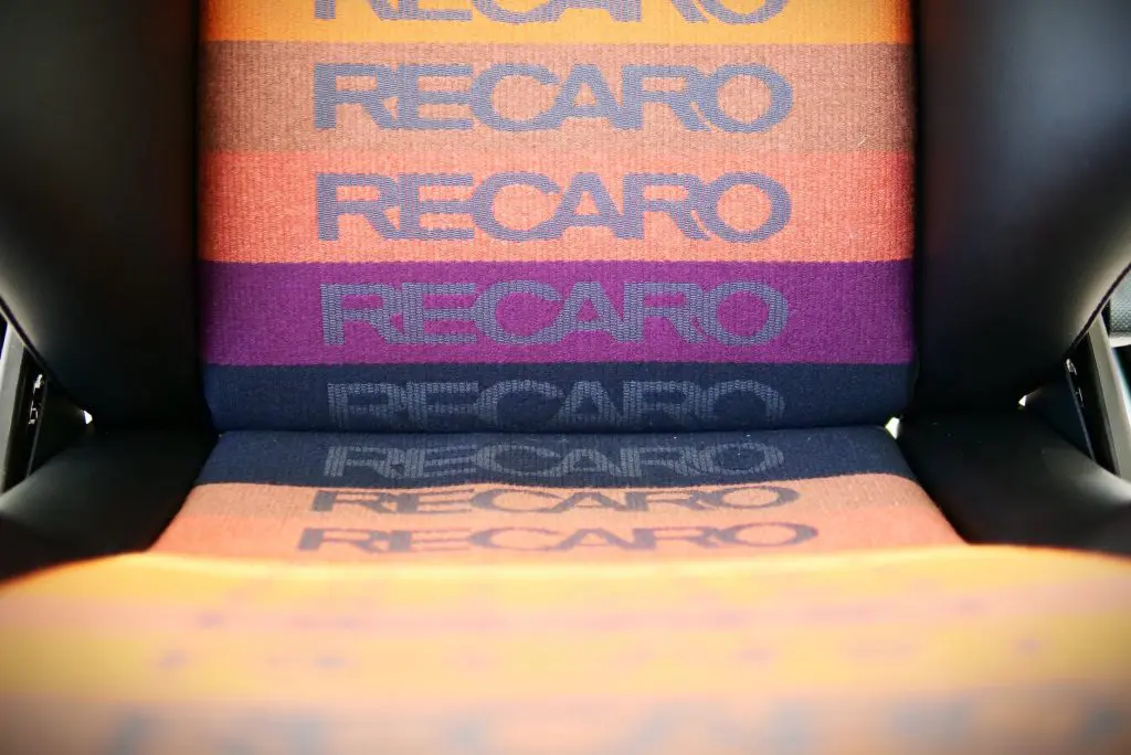 クラッシックBMWにもドンズバっ！完売との噂の「Classic LX Spektrum