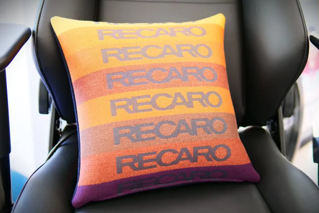 クラッシックBMWにもドンズバっ！完売との噂の「Classic LX Spektrum