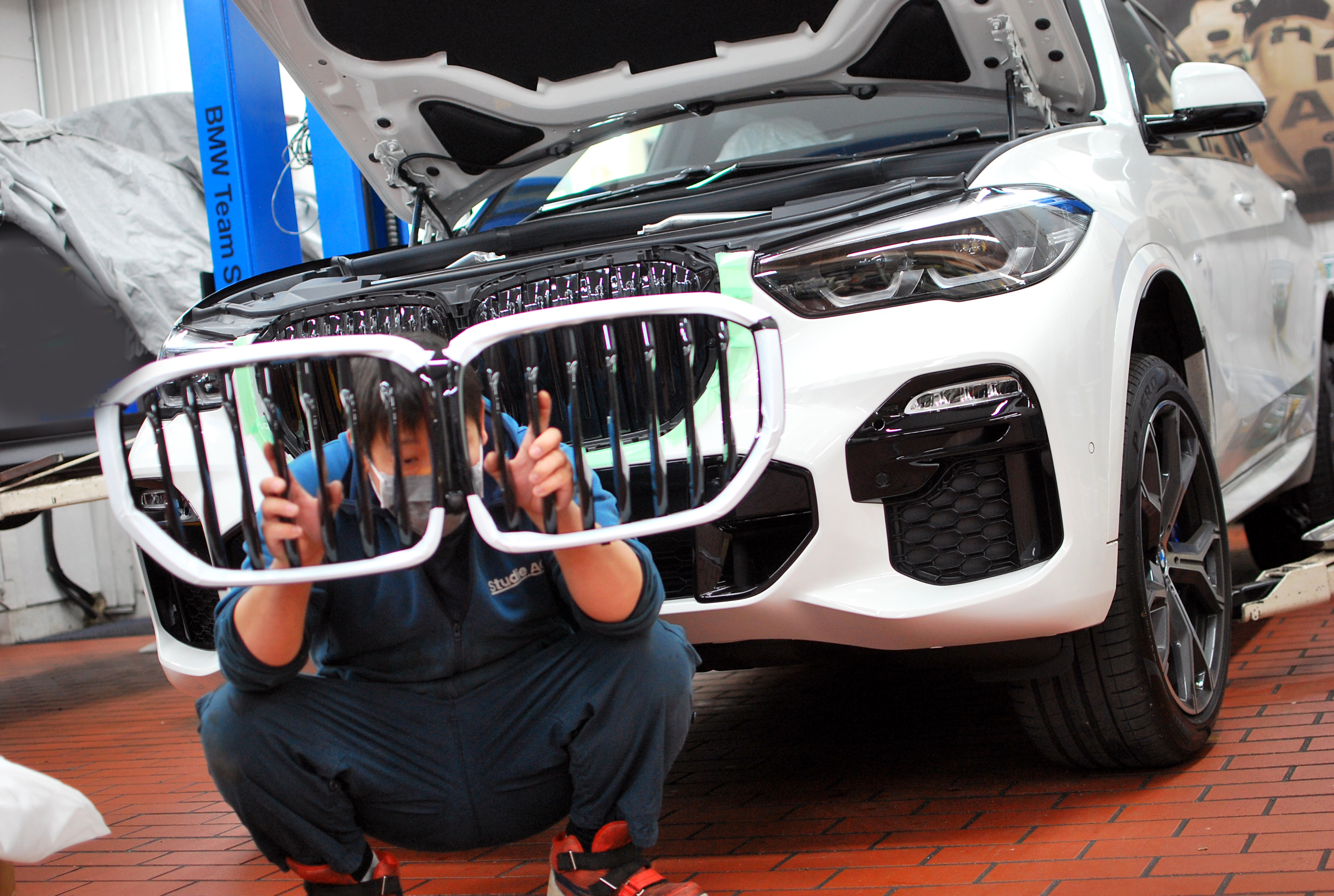 BMWの象徴、定番のブラックキドニーグリルでこんなにもイメージが 