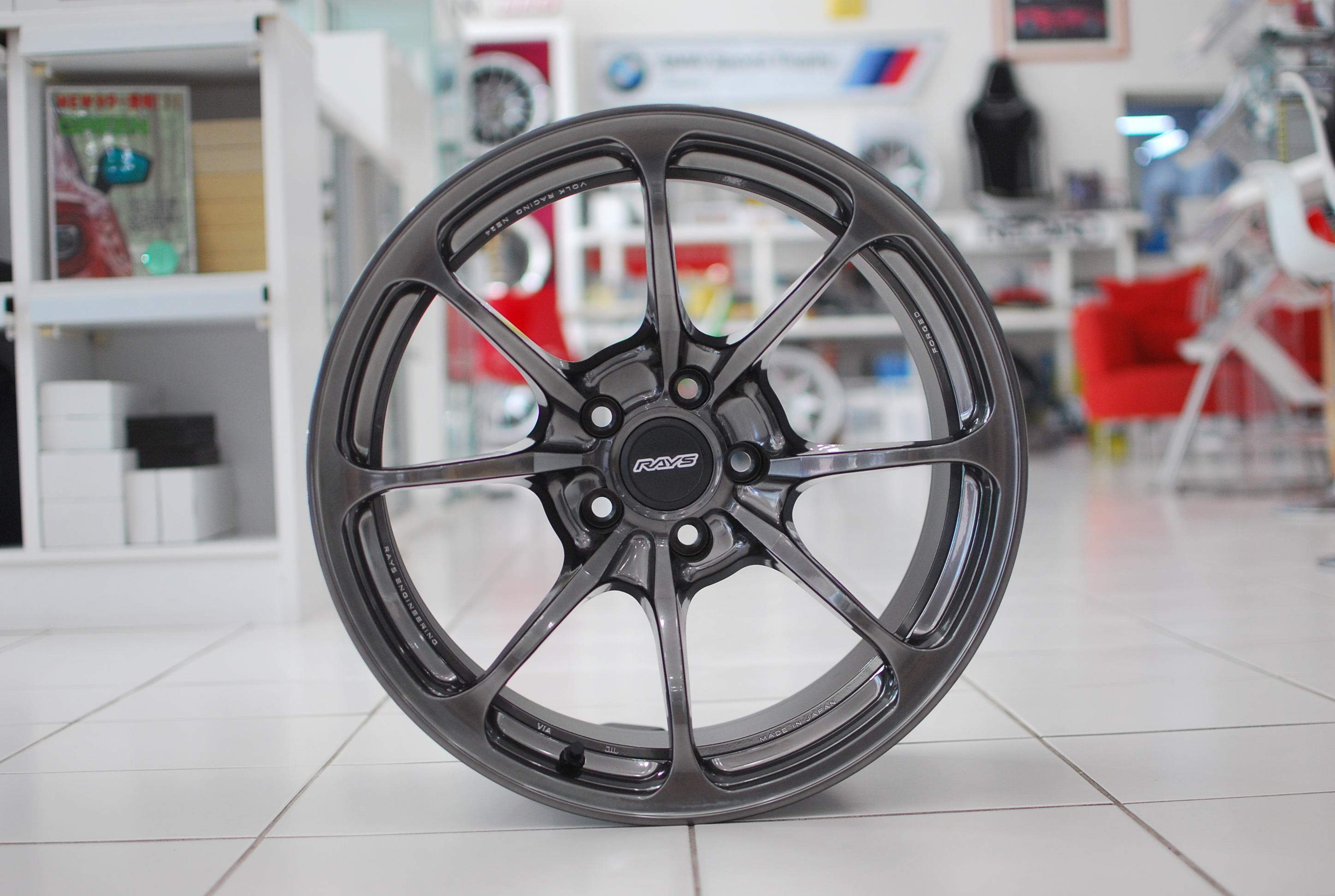 k*r様 RAYS NE24 18インチ ホイール 4本 mini F56 JC 今秋発売予定のBMW用新作RAYSホイール！まずは走りの18インチからの