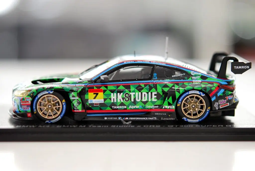 新作！SPARK製 1/43 BMW Team Studie M4GT3 '24 ミニカーを撮影して