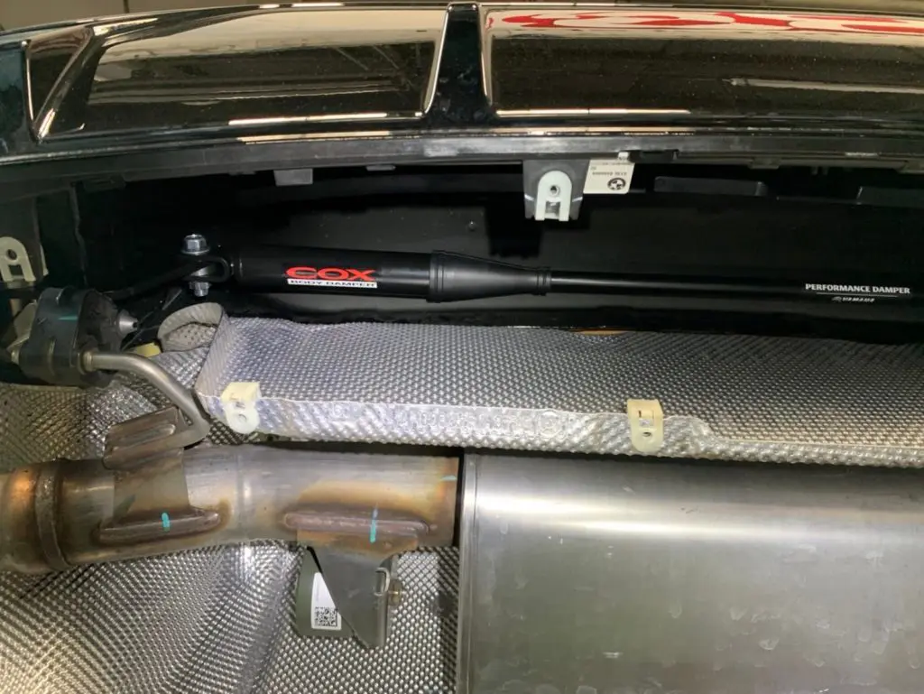 BMW G20 LCIにCOXボディダンパーでさらなる駆け抜ける喜びを