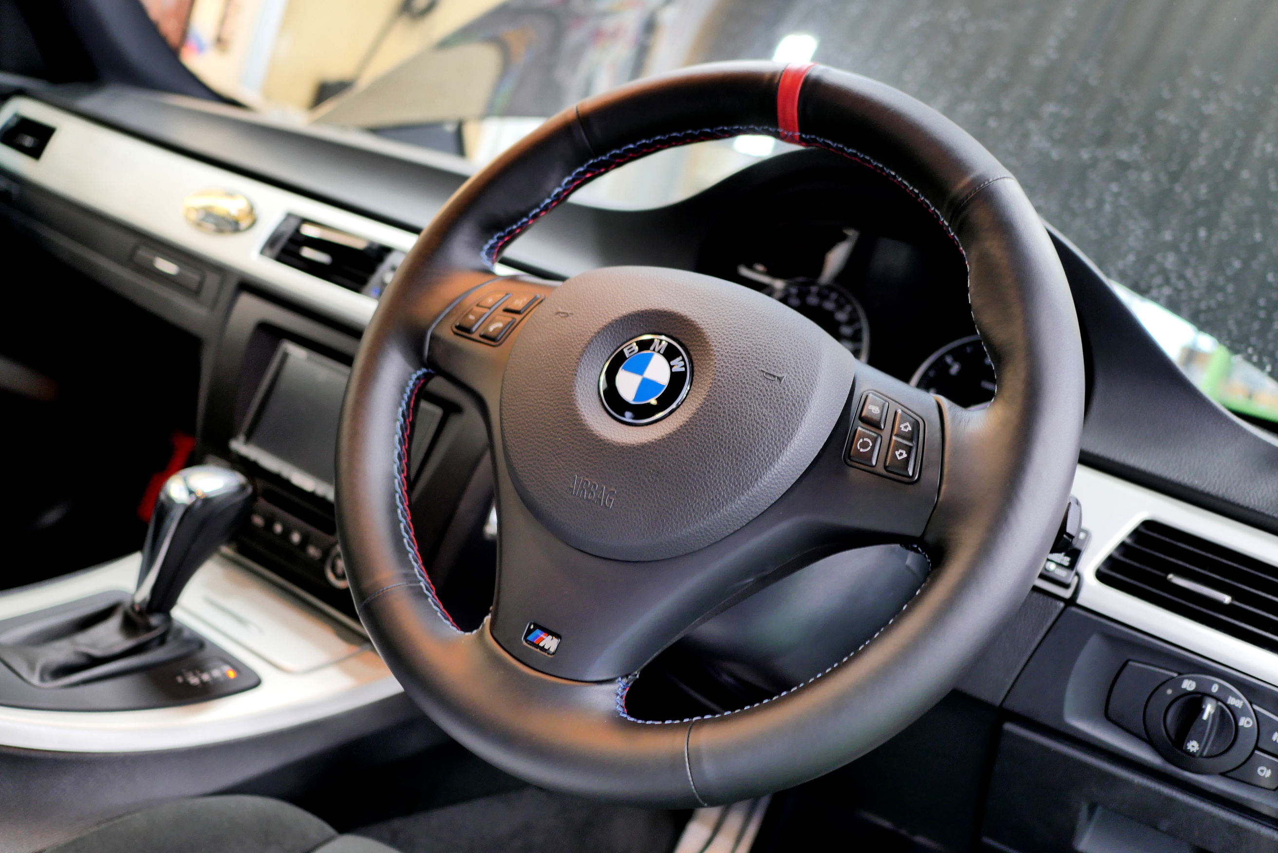 BMW MINI(純正) レザースポーツステアリング(3本スポーク) の