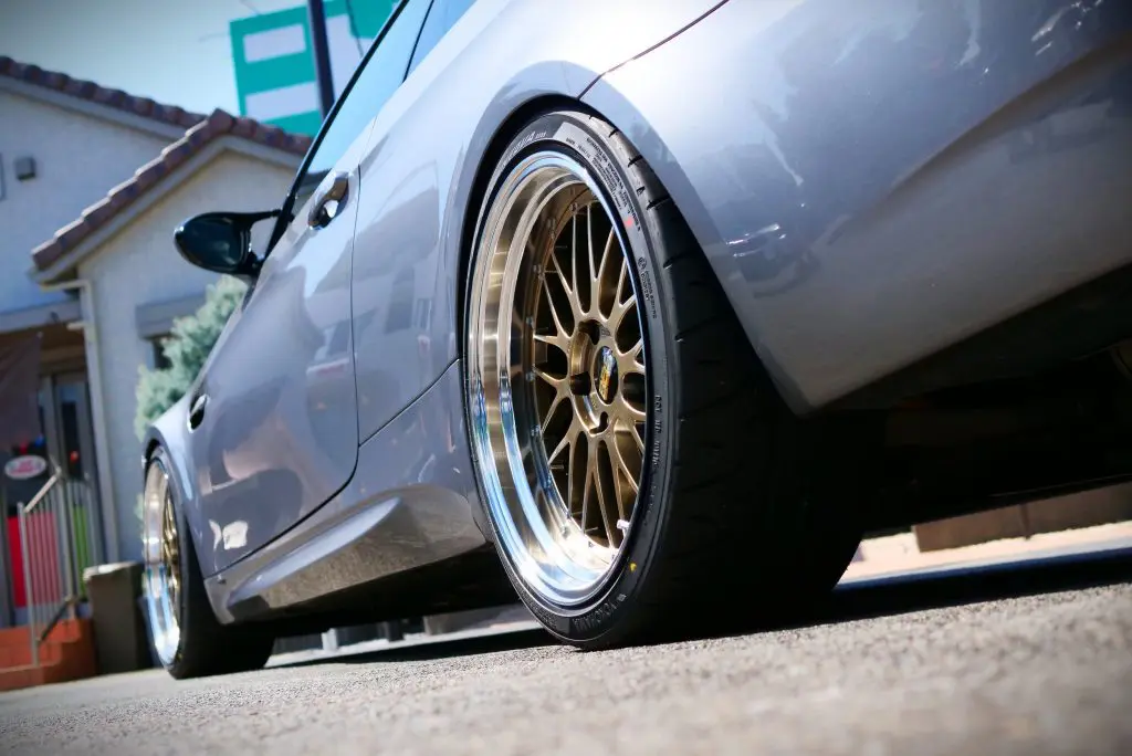 BBS LM - 20x8.5 +30 5x114.3, Gold w/ Diamond Cut Rim