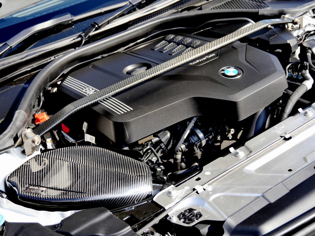 EVENTURI Carbon インテークKIT
BMW G20 330i B48