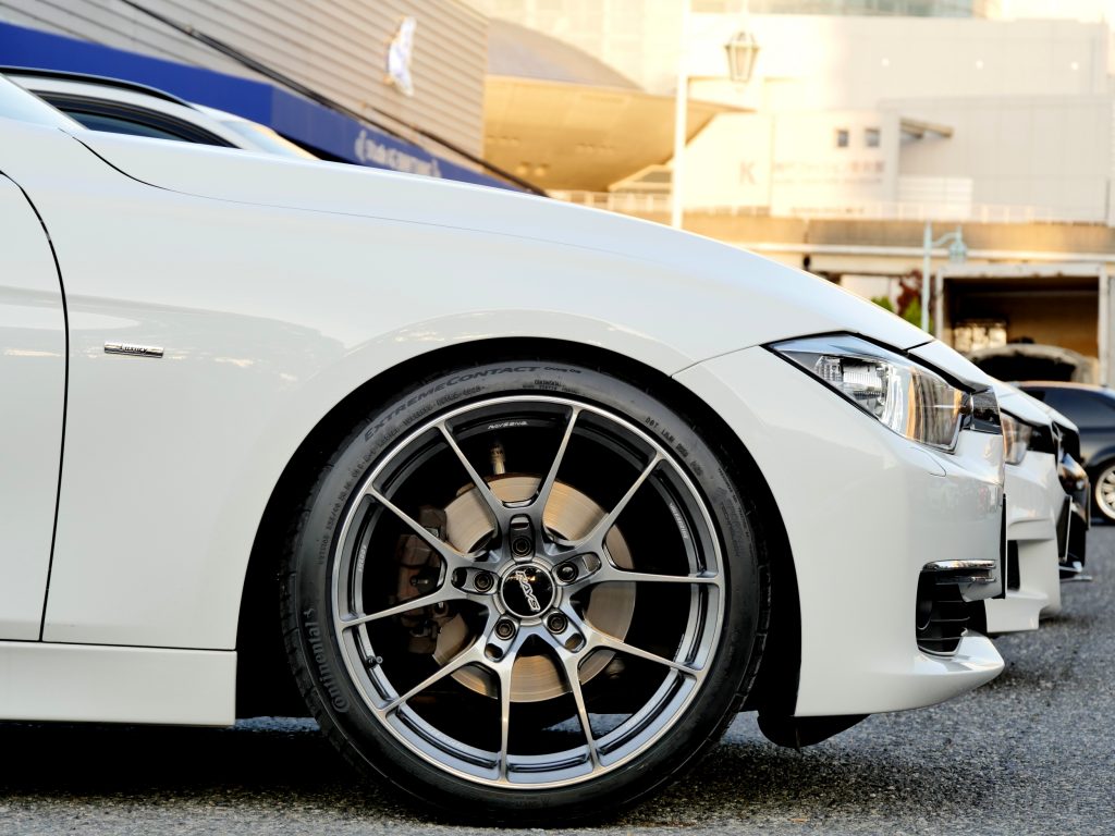 RAYS VOLK Racing G025 FD 19インチ
 BMW F30 320i Luxury