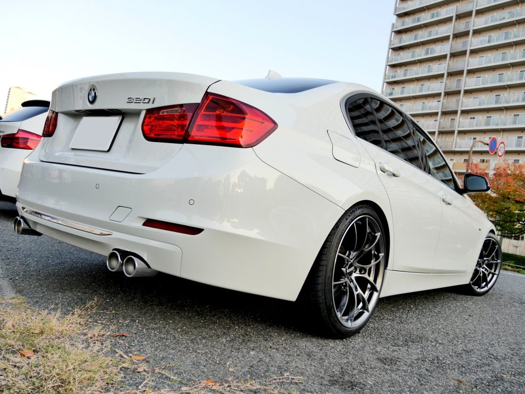 RAYS VOLK Racing G025 FD 19インチ
BMW F30 320i Luxury