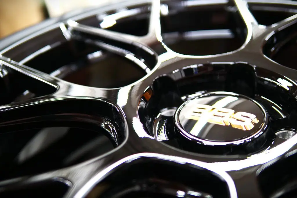 胸熱カラーの VOLCANIC ORANGEのF55 MINIにBBS V7を装着