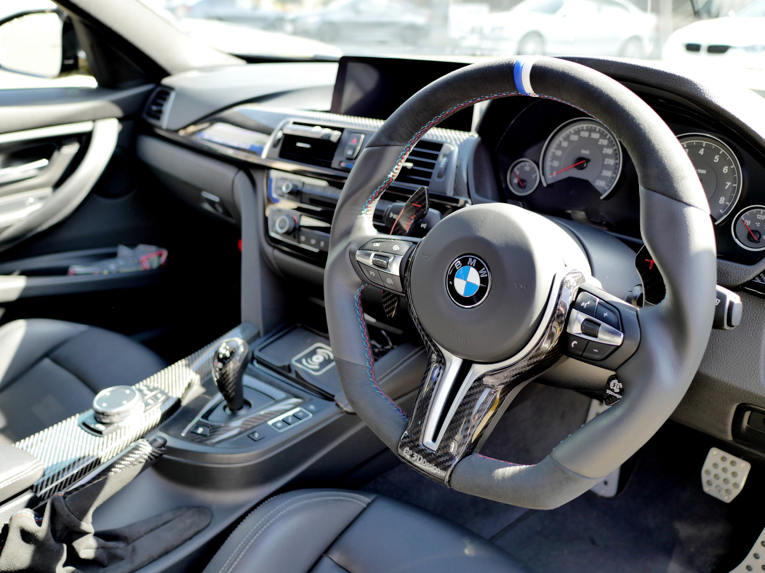 3D Designの超高品質なステアリングをBMW F80M3に♪ | Studie