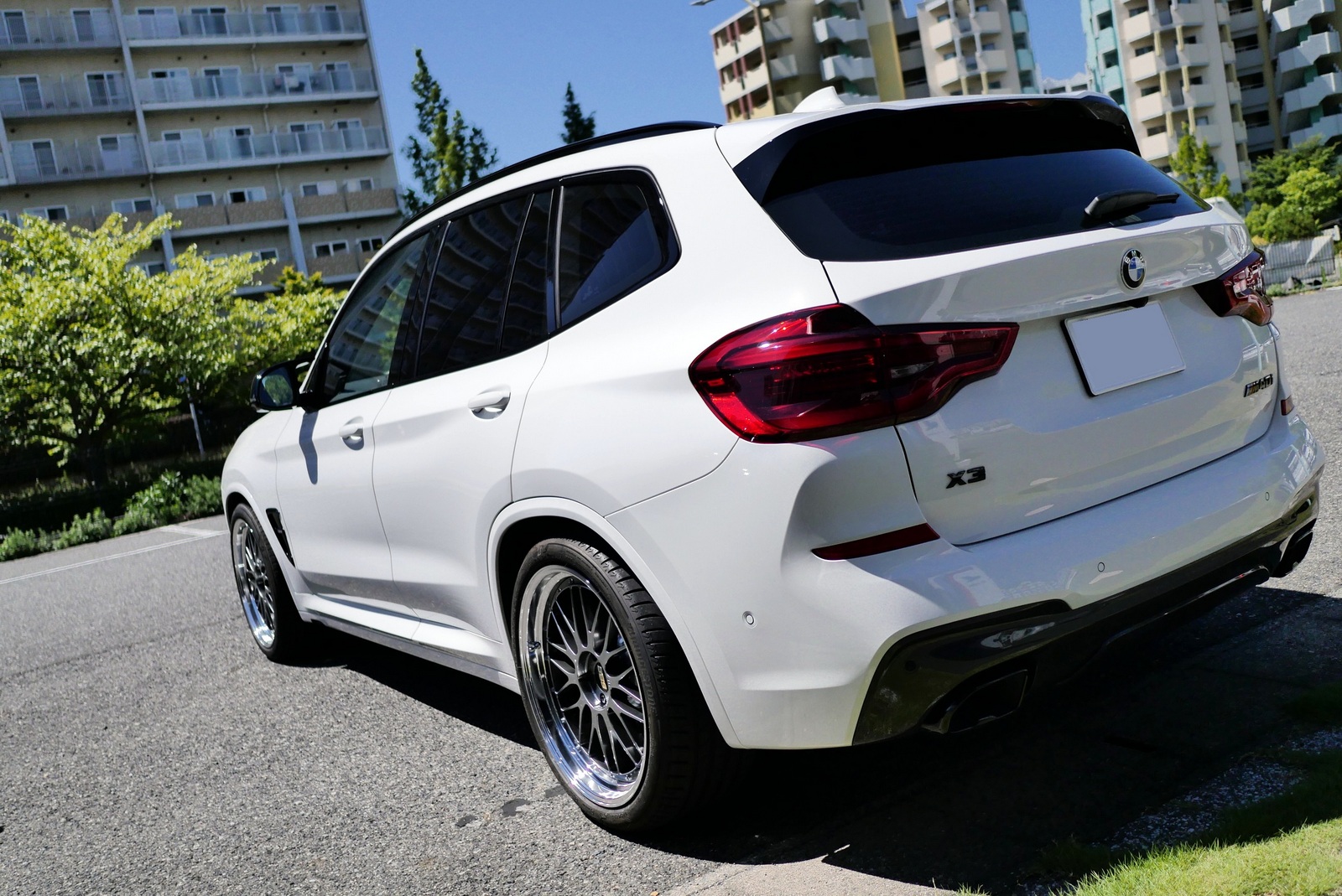 どのモデルもBMWにバツグンのマッチングなBBSホイールが