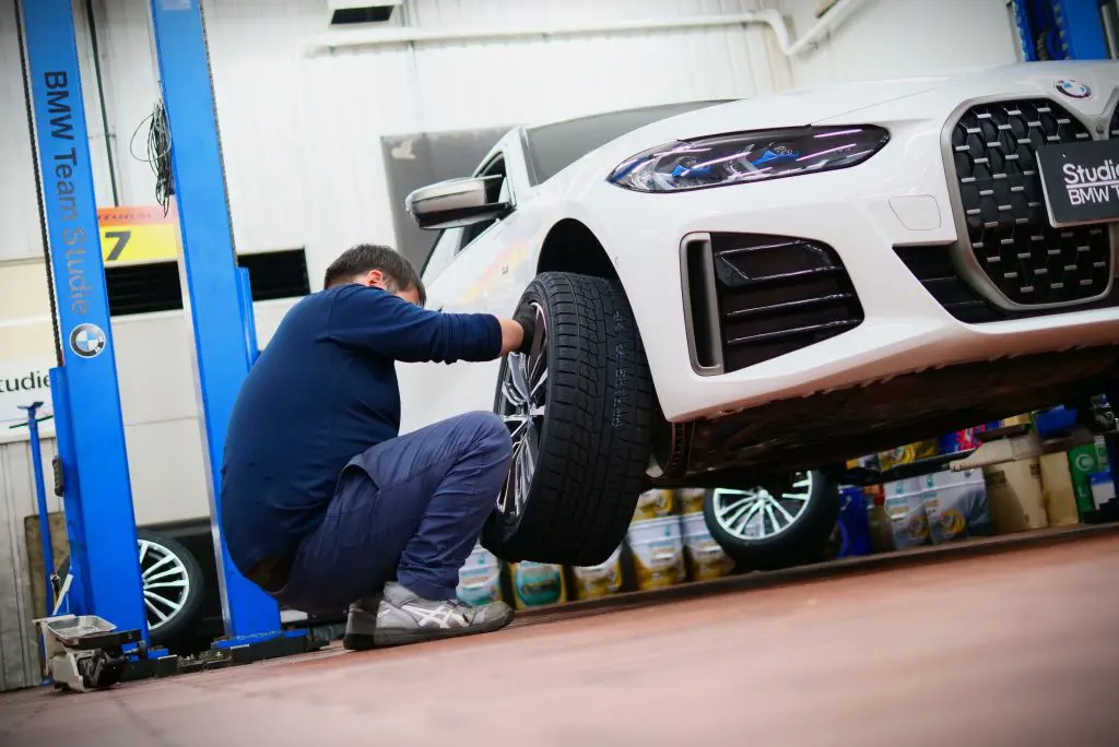 2025年始動！BMWにも冬は必需品！スタッドレスタイヤの出番はまだまだ 